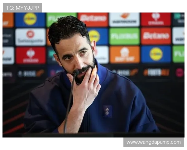 乱💥TA阿莫林下课内幕：战术+引援生矛盾…前任CEO都来干预球队-直播吧